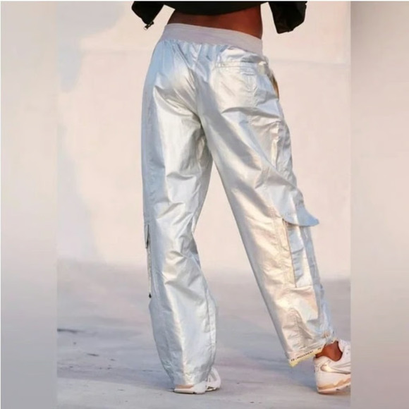 Free People Y2K Pockets Cargo Wide Mesmerize Me Preppy Pants Metallic M A004045 - Picture 2 of 12